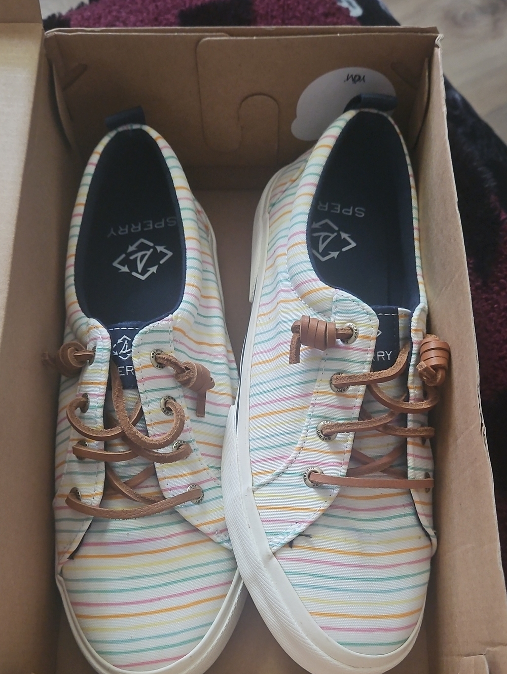Sperry Women’s Pastel Striped Canvas Sneakers 8.5 brand new